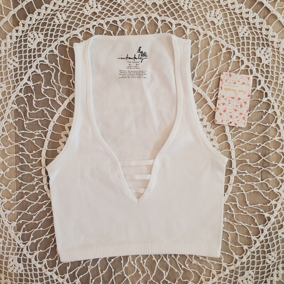 FREE PEOPLE | Strapped In Seamless Ribbed Brami Crop Top - Picture 6 of 9